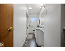 9503 54 St Nw, Edmonton, AB T6B1H4 Photo 30