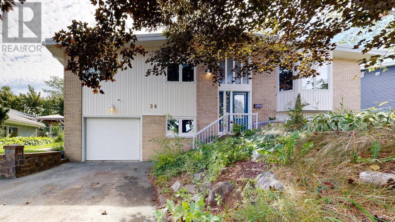 #24 24 Deepwood     Clayton Park Crescent, Clayton Park, Nova Scotia, B3M2Y5, Clayton Park, Nova Scotia — photo 1 of 5