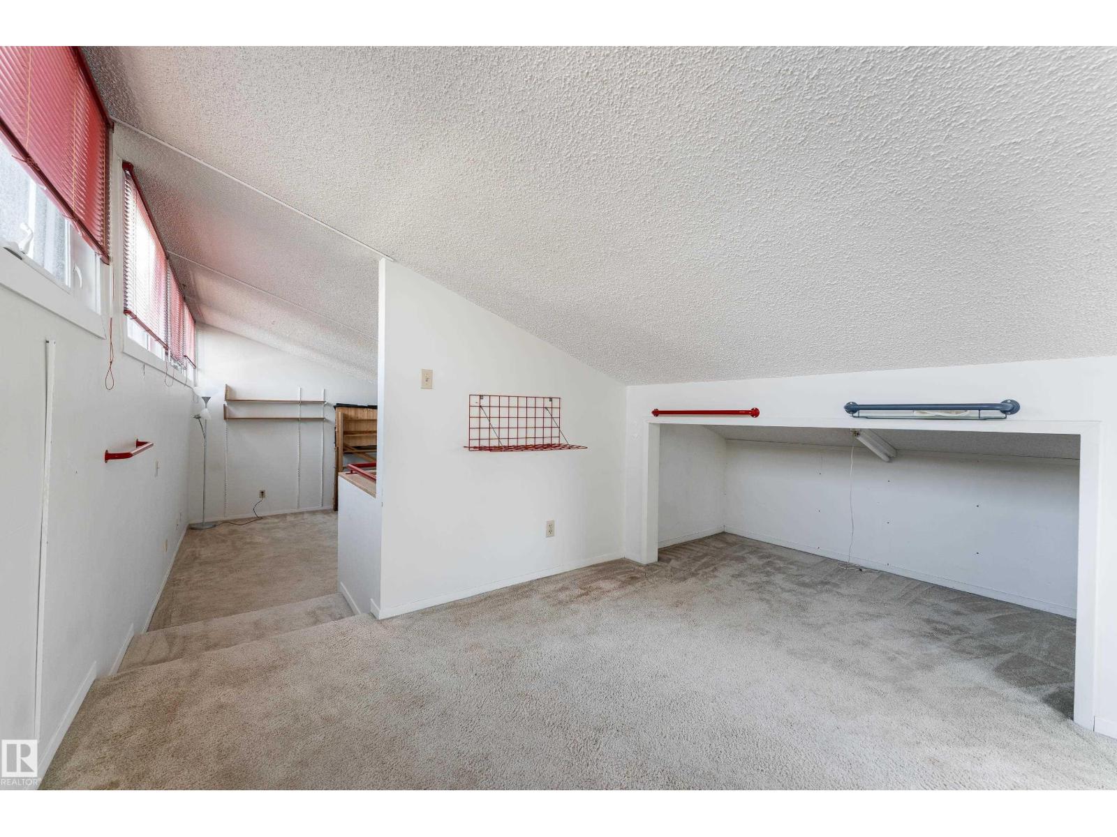 11120 83 AV NW - Image 26