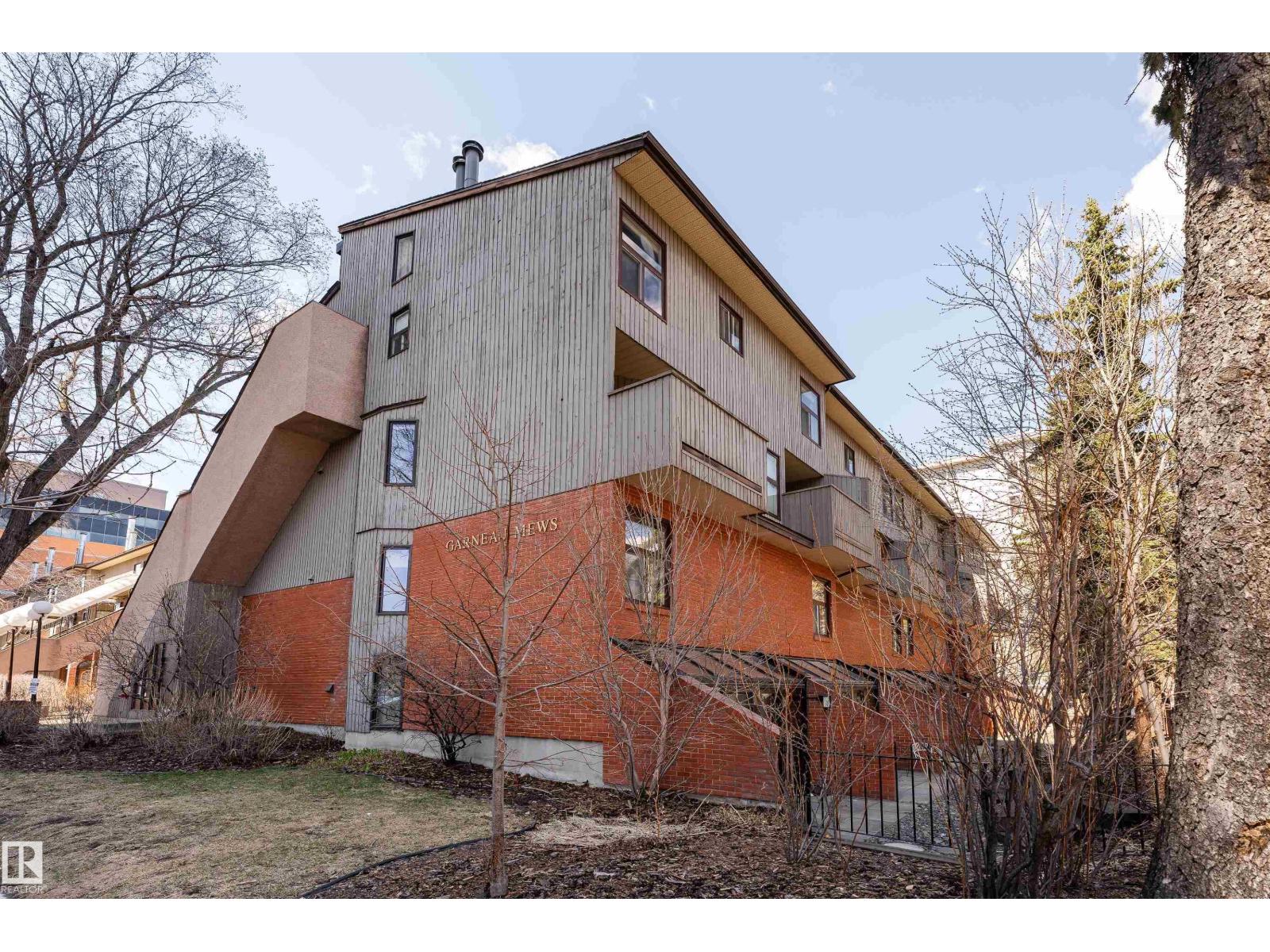 11120 83 AV NW - Image 37
