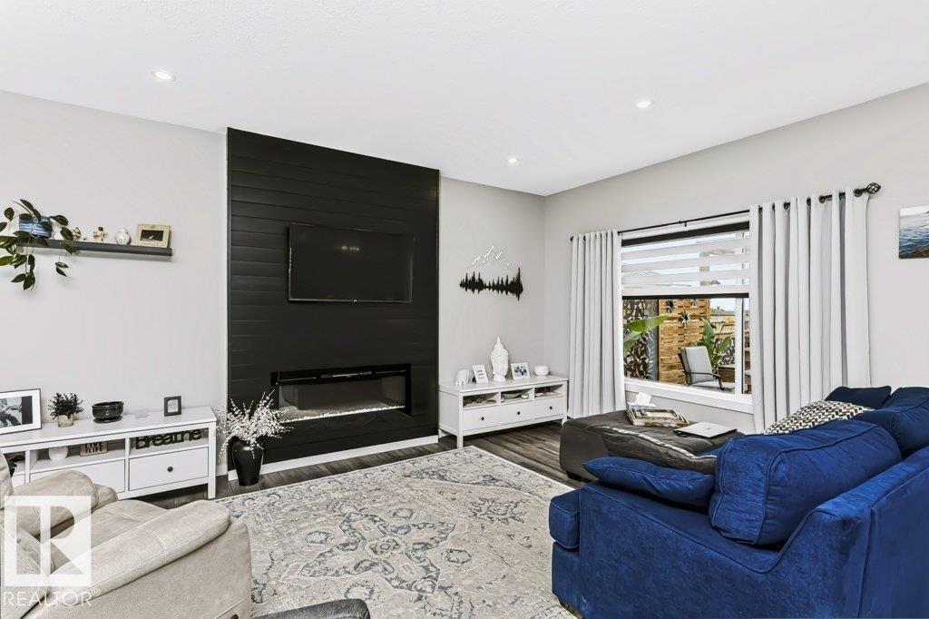 7132 182 AV NW, Edmonton, Alberta, T5Z0V7, Edmonton, Alberta — photo 4 of 5