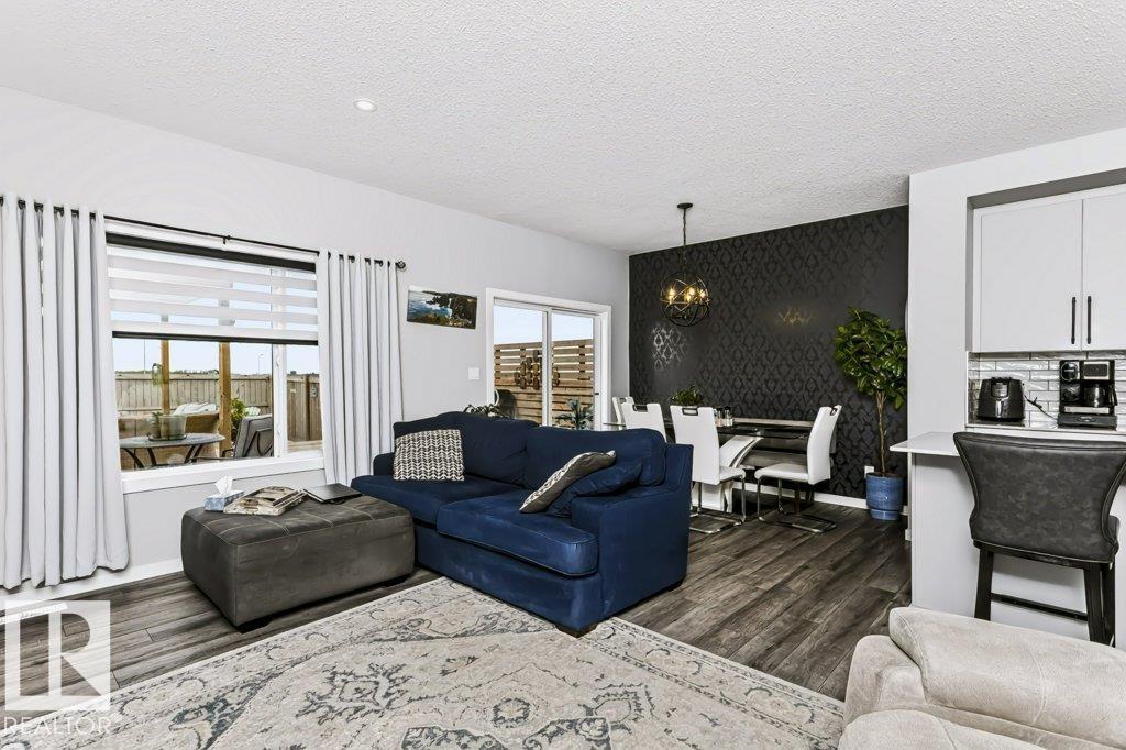 7132 182 AV NW, Edmonton, Alberta, T5Z0V7, Edmonton, Alberta — photo 5 of 5