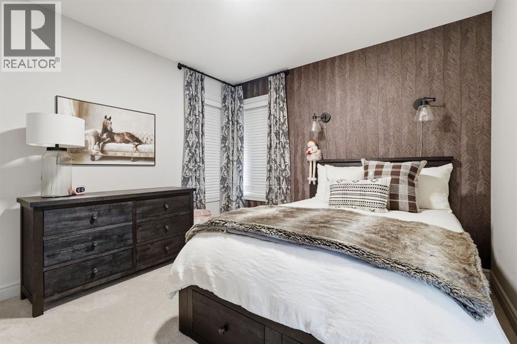 10 Legacy Woods Crescent SE - 32
