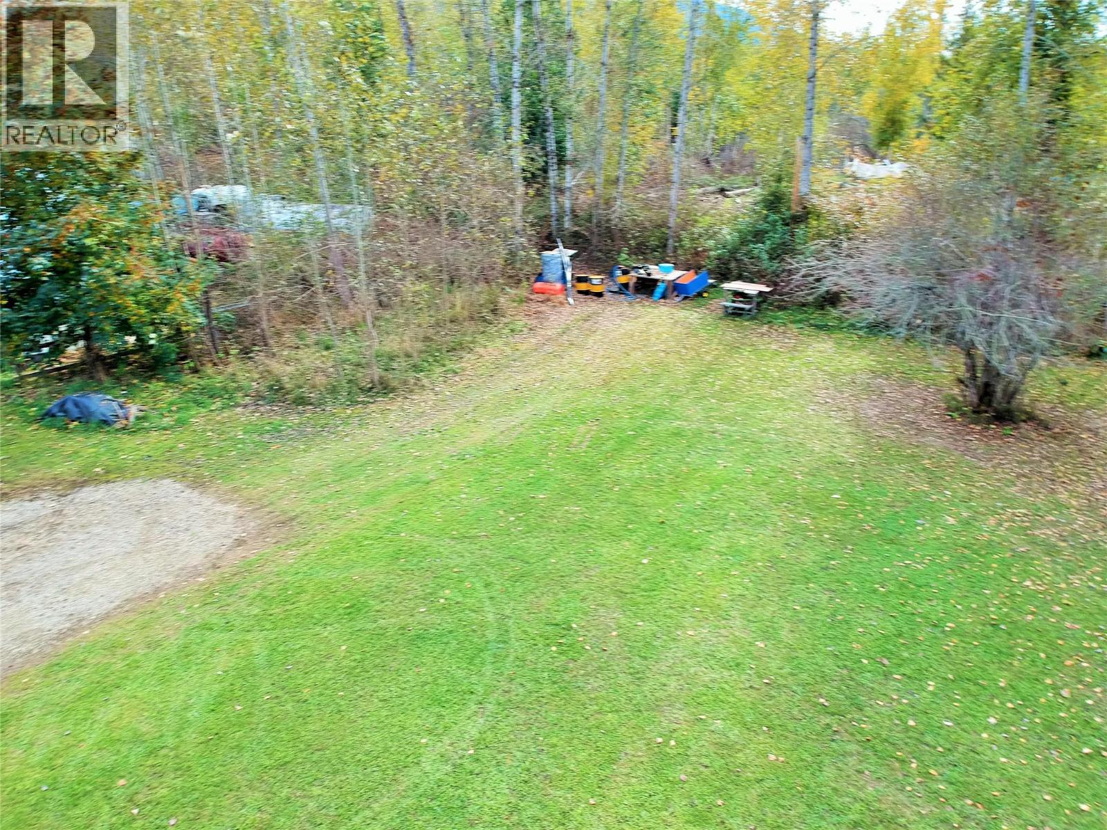  1822 Cemetery Road, Sicamous