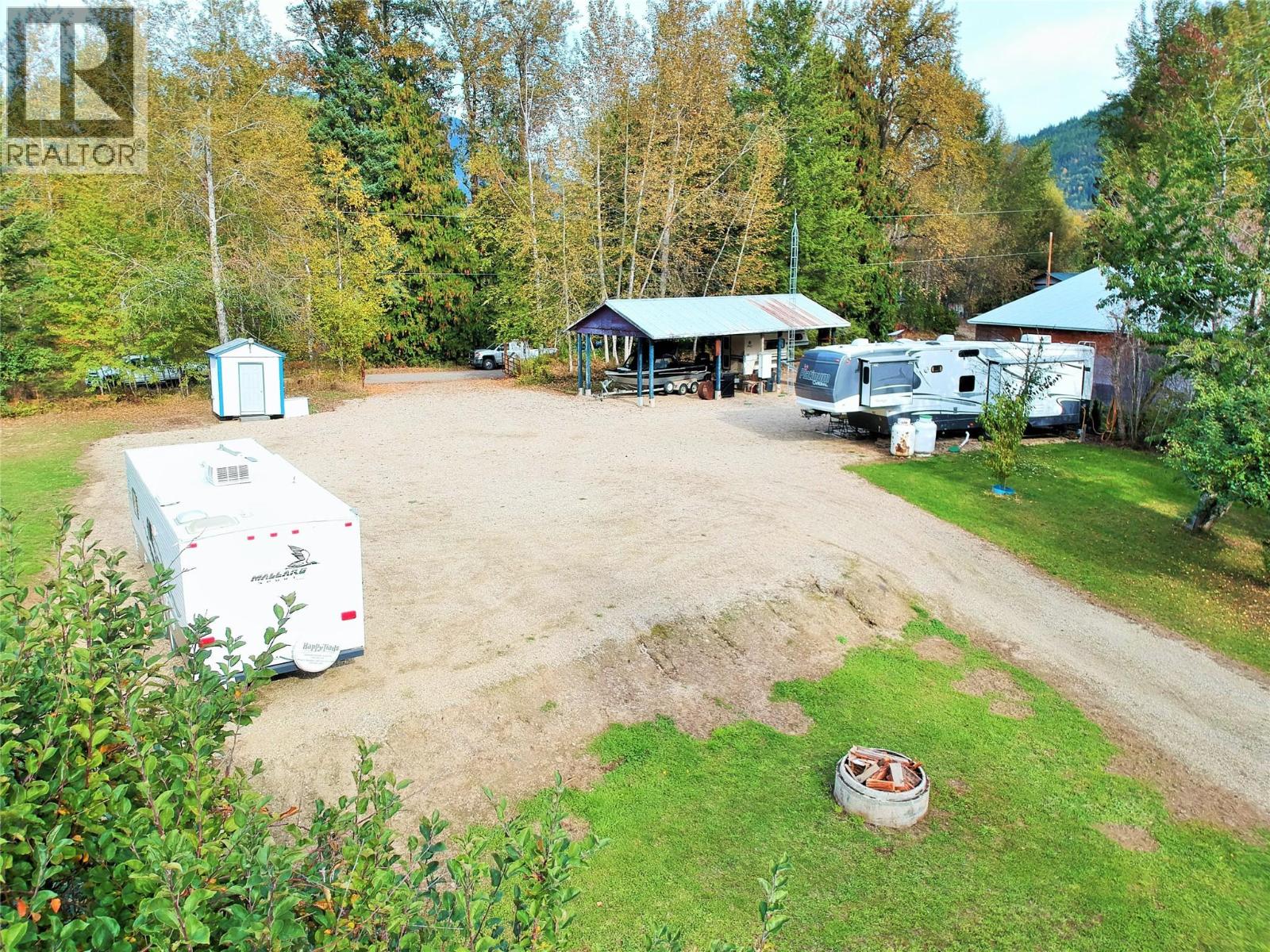  1822 Cemetery Road, Sicamous