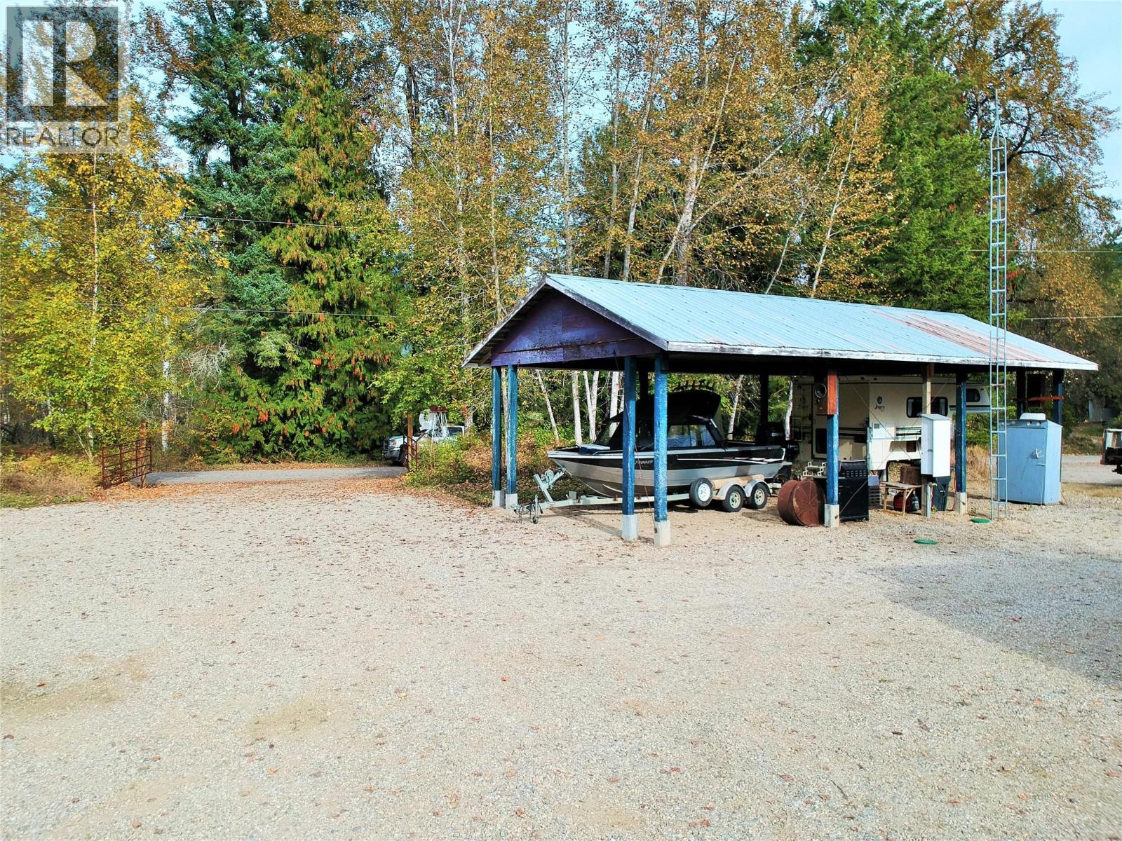  1822 Cemetery Road, Sicamous