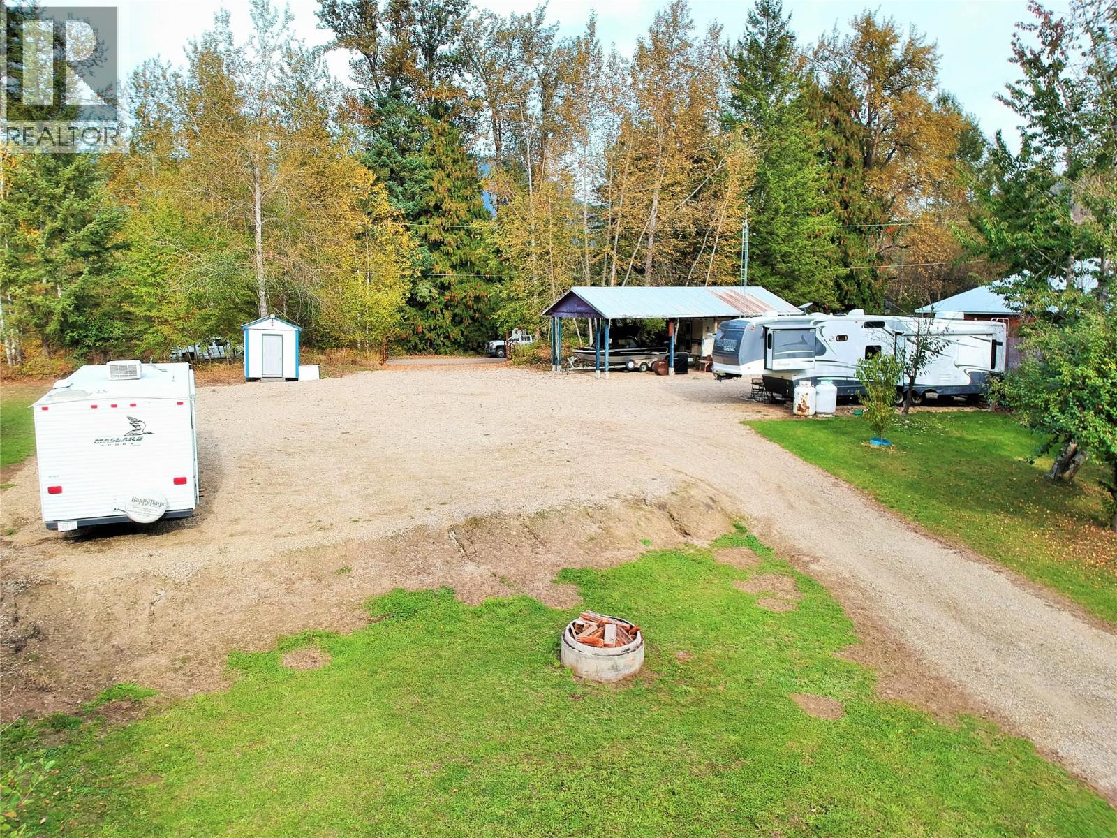  1822 Cemetery Road, Sicamous