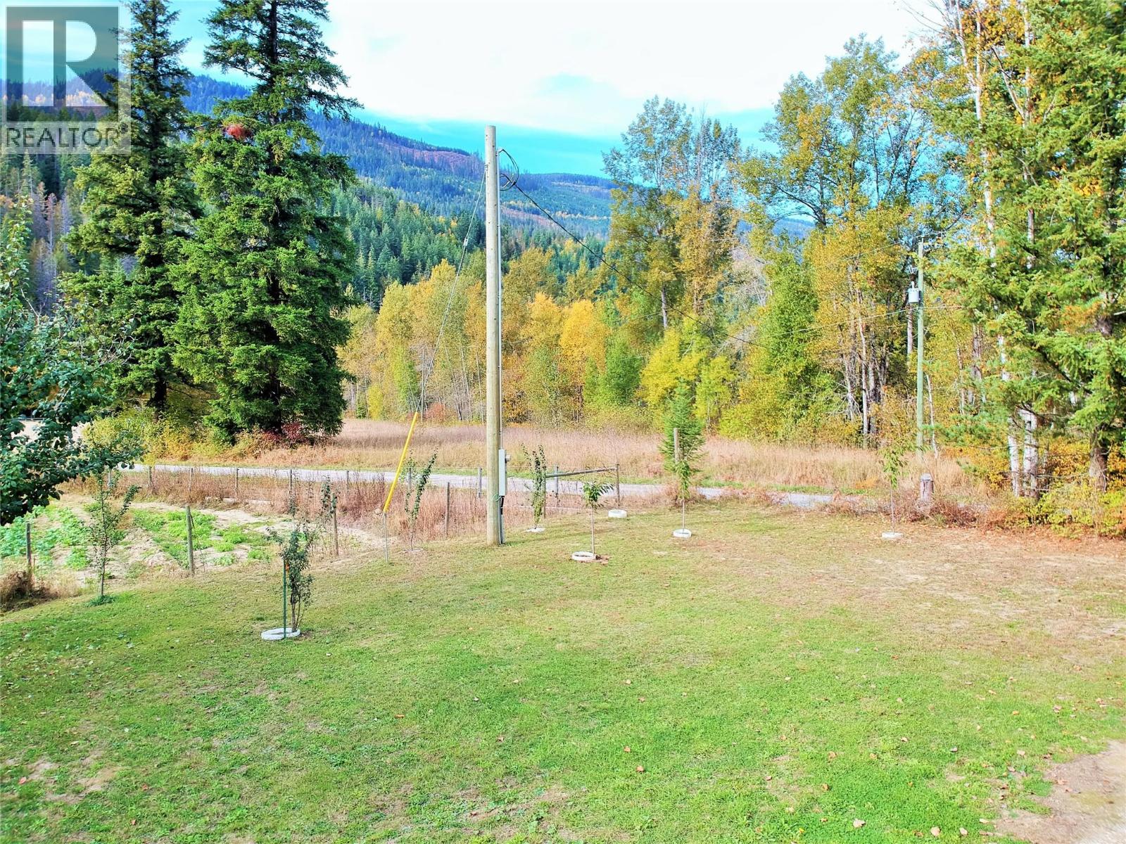  1822 Cemetery Road, Sicamous