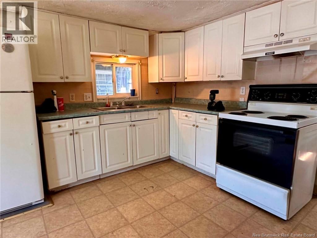 15 Hedgeview Drive, Fredericton, New Brunswick, E3B6R6, Fredericton, New Brunswick — photo 5 of 5