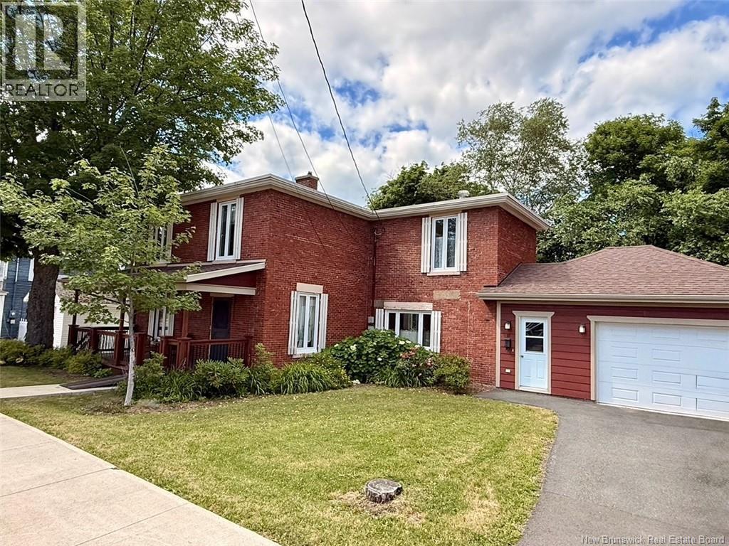 11 Dufferin Street - 17