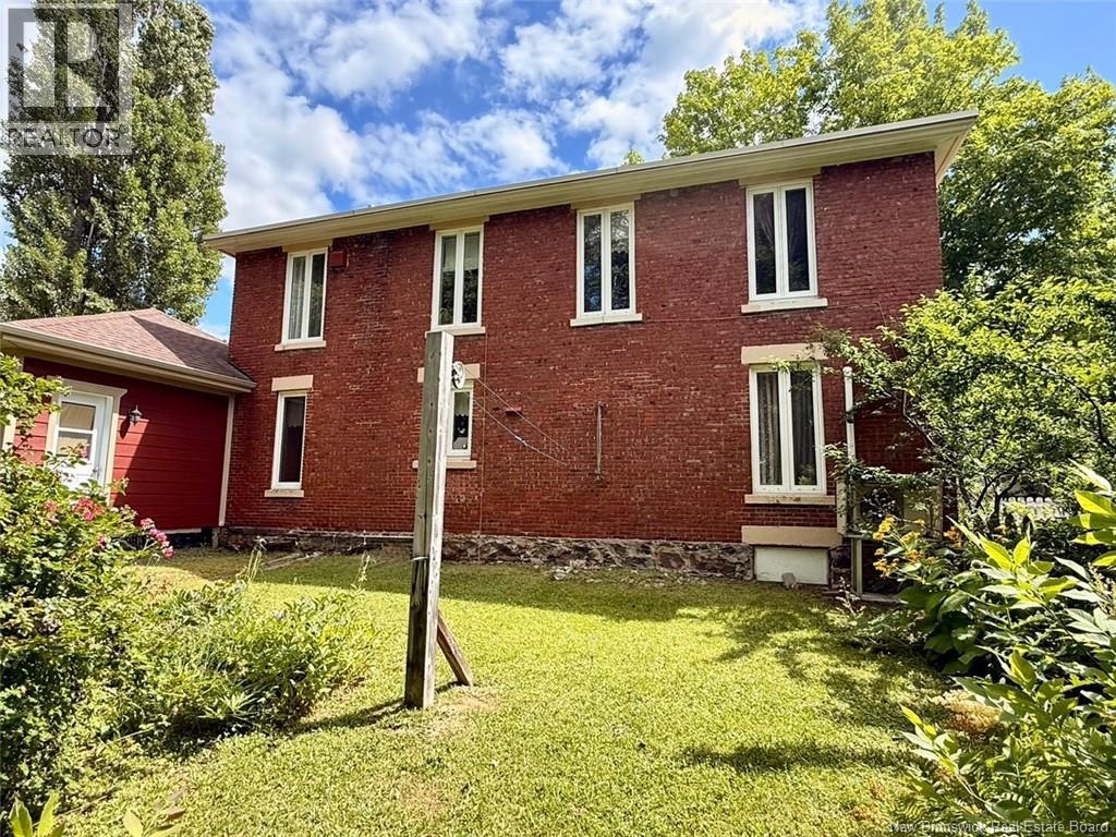 11 Dufferin Street - 19