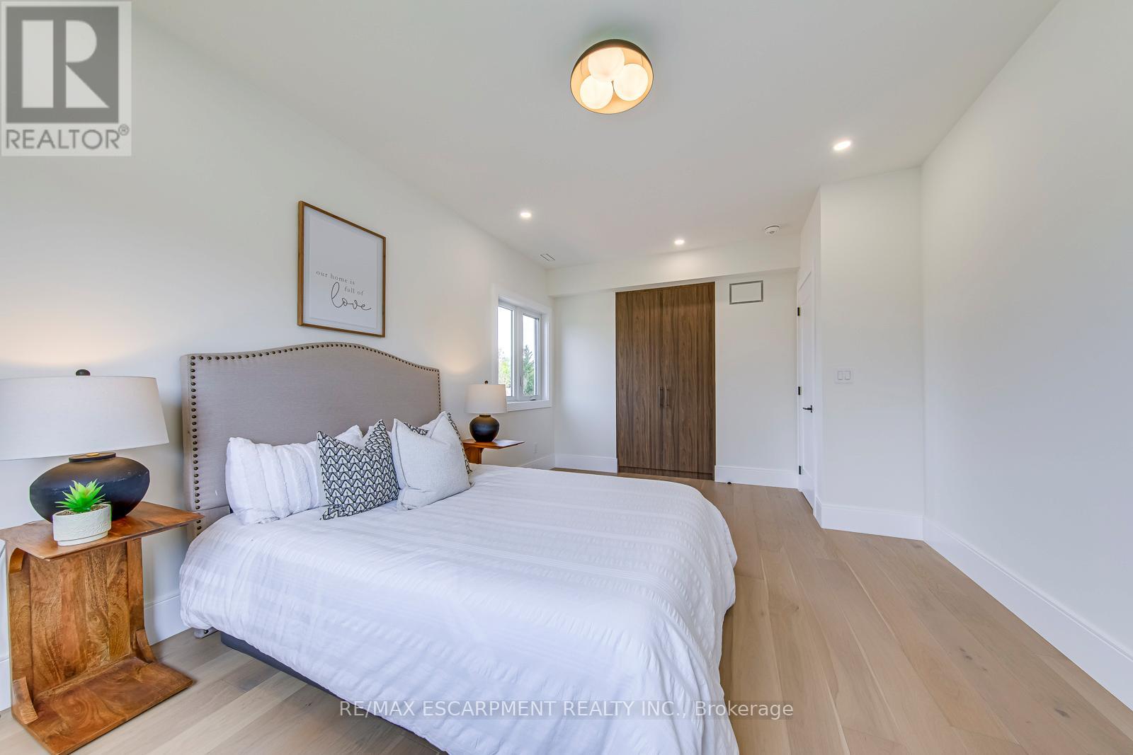 1411 MOUNTAIN GROVE AVENUE - Image 32