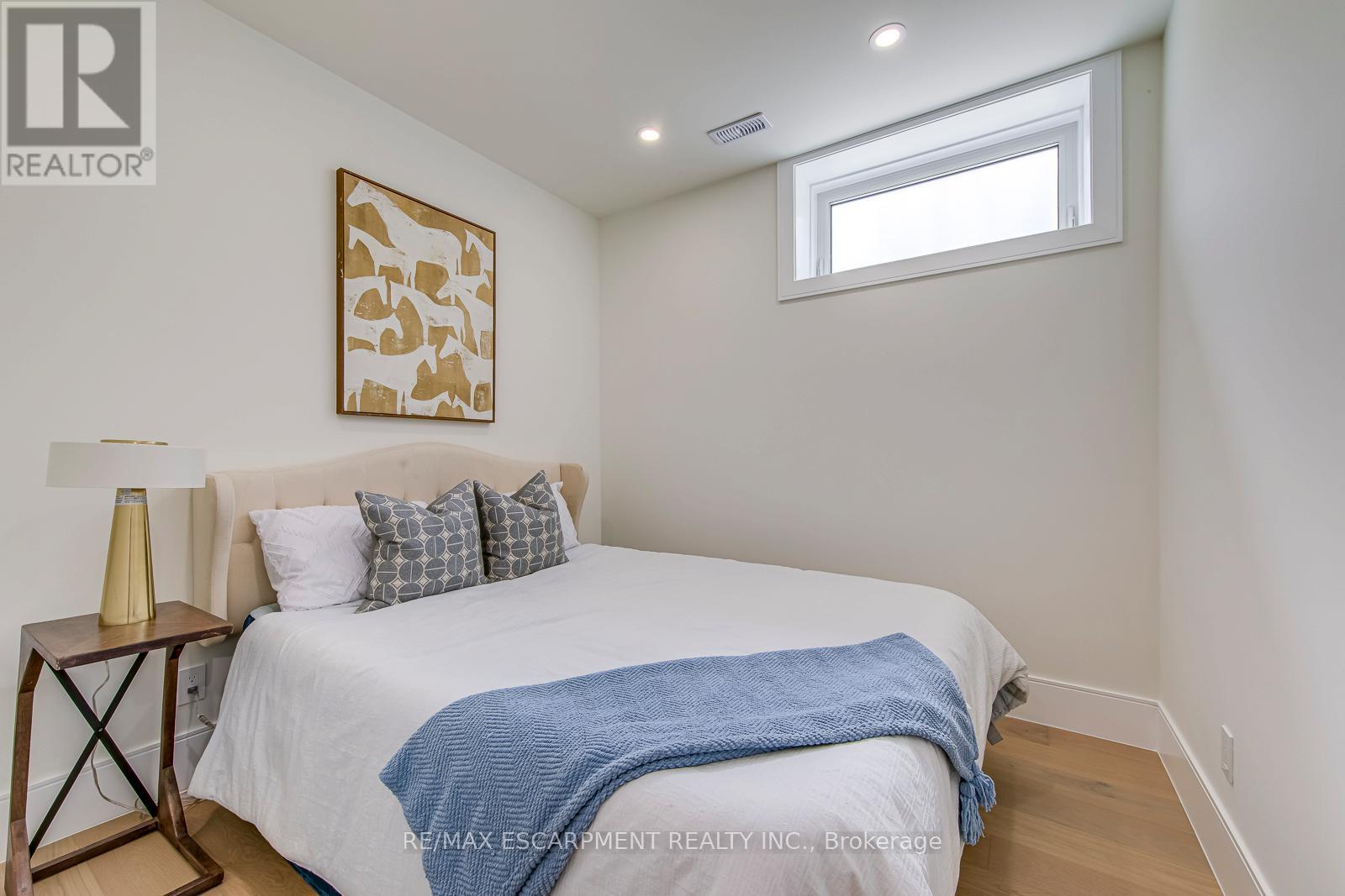 1411 MOUNTAIN GROVE AVENUE - Image 40