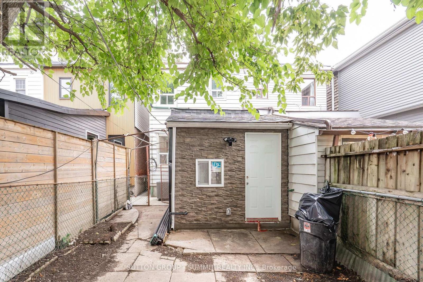 100 ROSETHORN AVENUE - Image 35