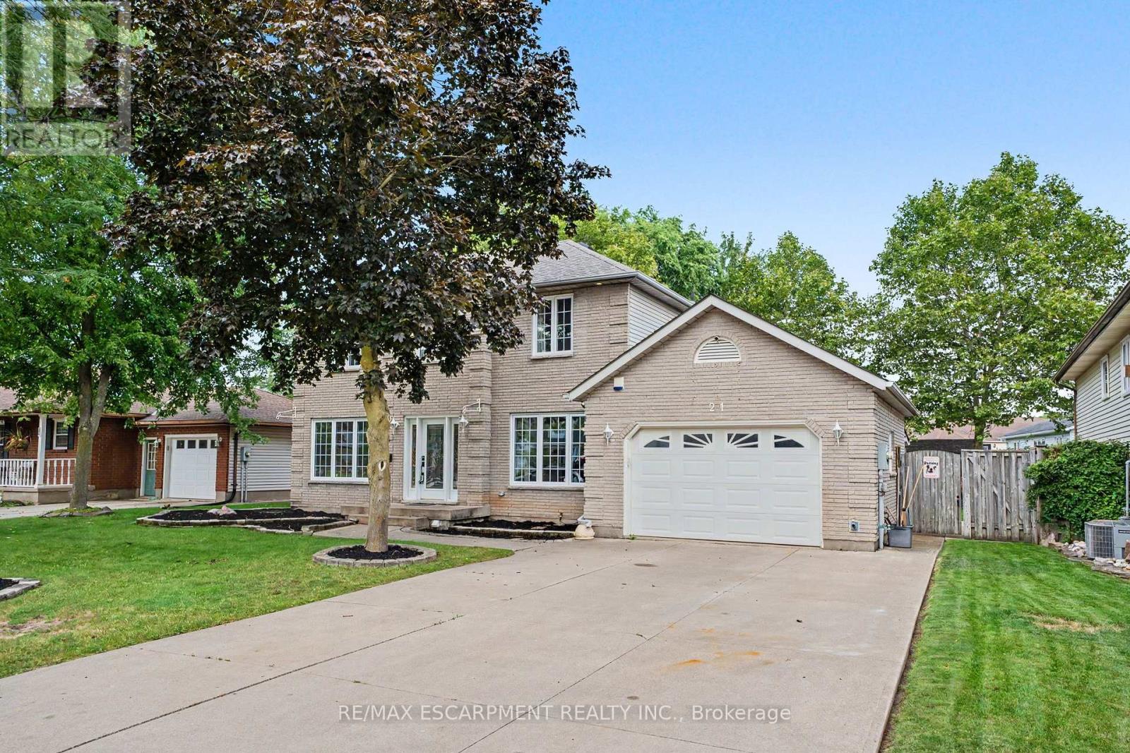 21 Farewell Crescent, West Lincoln (Smithville), Ontario, L0R2A0, West Lincoln (Smithville), Ontario — photo 3 of 5