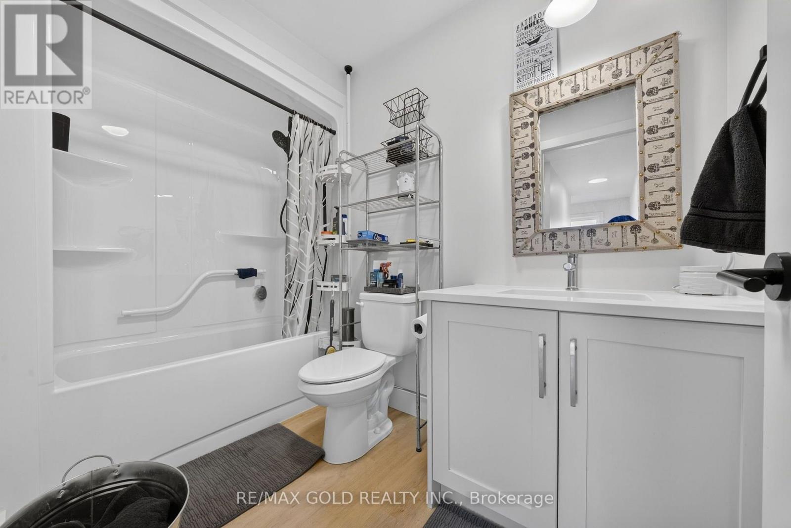 67 TRAILVIEW DRIVE - Image 26