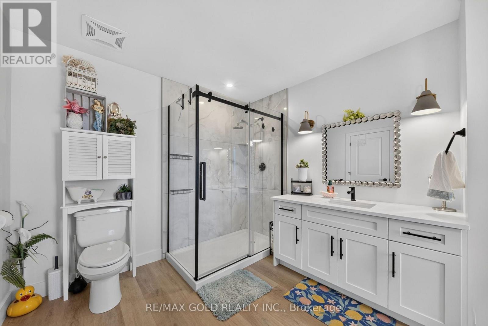 67 TRAILVIEW DRIVE - Image 33
