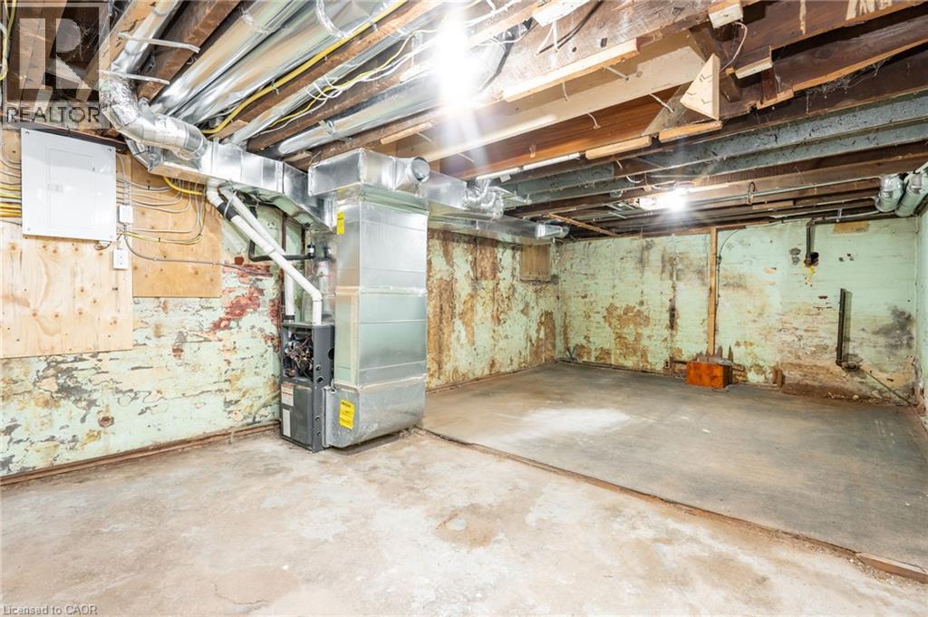 100 ROSETHORN Avenue - 30