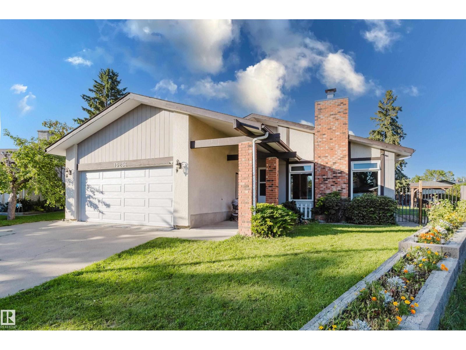 15256 122 ST NW, Edmonton, Alberta, T5X1P5