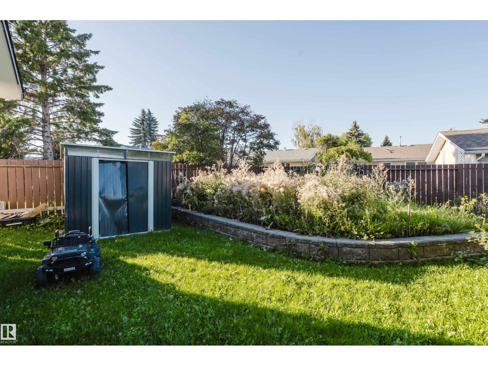 15256 122 ST NW - 50