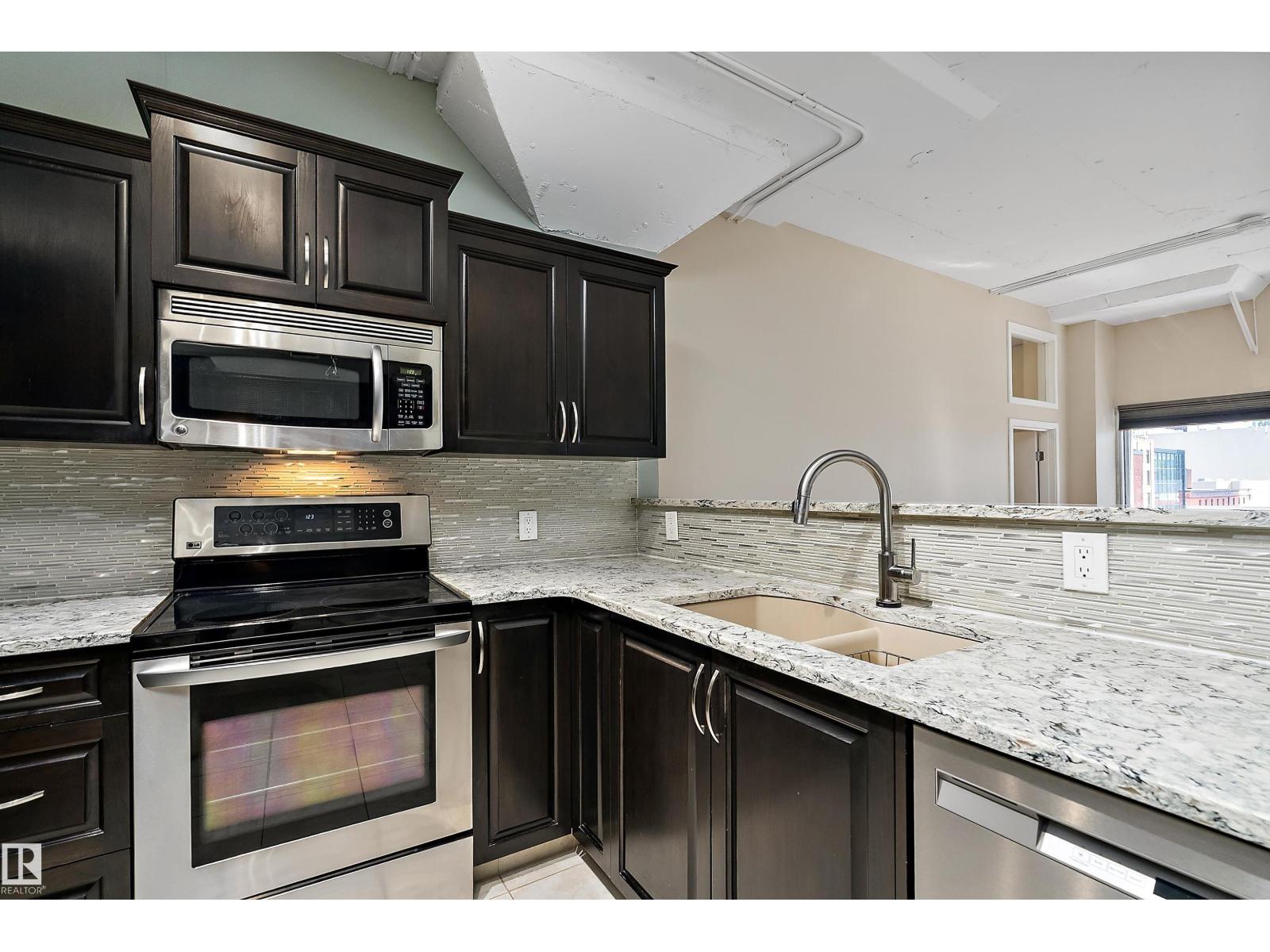 #506 10179 105 ST NW - 24