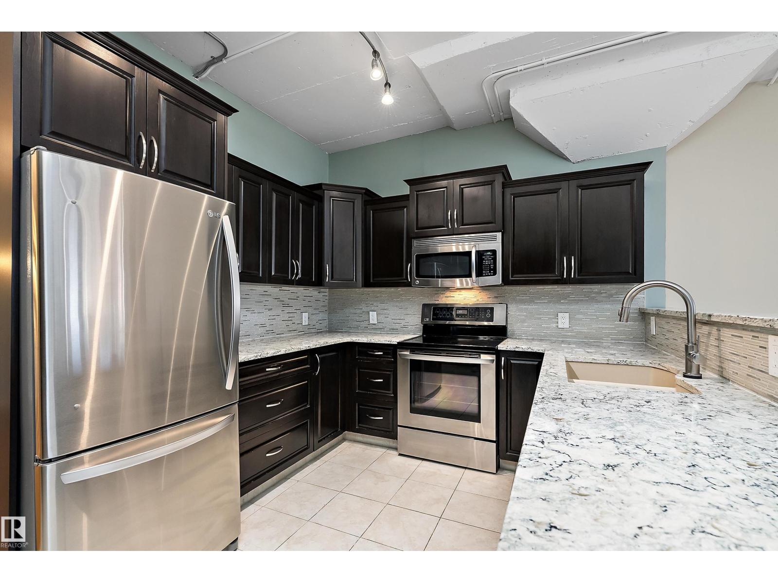 #506 10179 105 ST NW - 23
