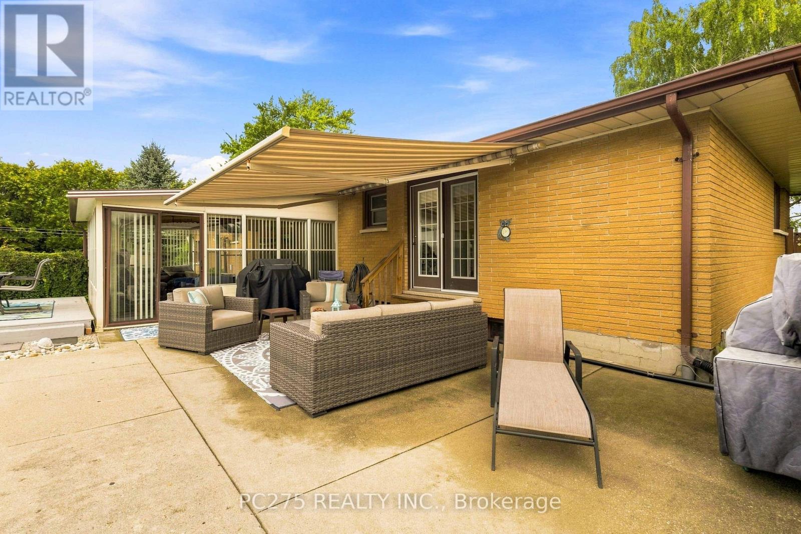 15195 NINE MILE ROAD - Image 30