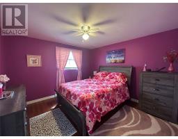 7 Simmons Place thumbnail 33