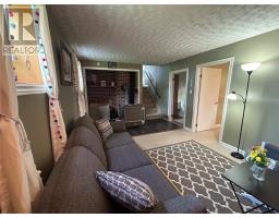 7 Simmons Place thumbnail 29