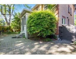 941 Waterloo Street, London East, ON N6A3X2 Photo 45