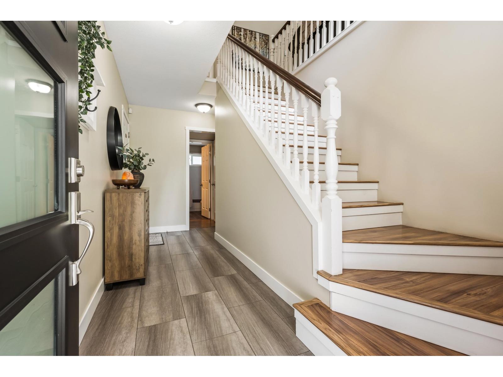 295 FORREST Crescent, Hope, British Columbia, V0X1L4, Hope, British Columbia — photo 5 of 5