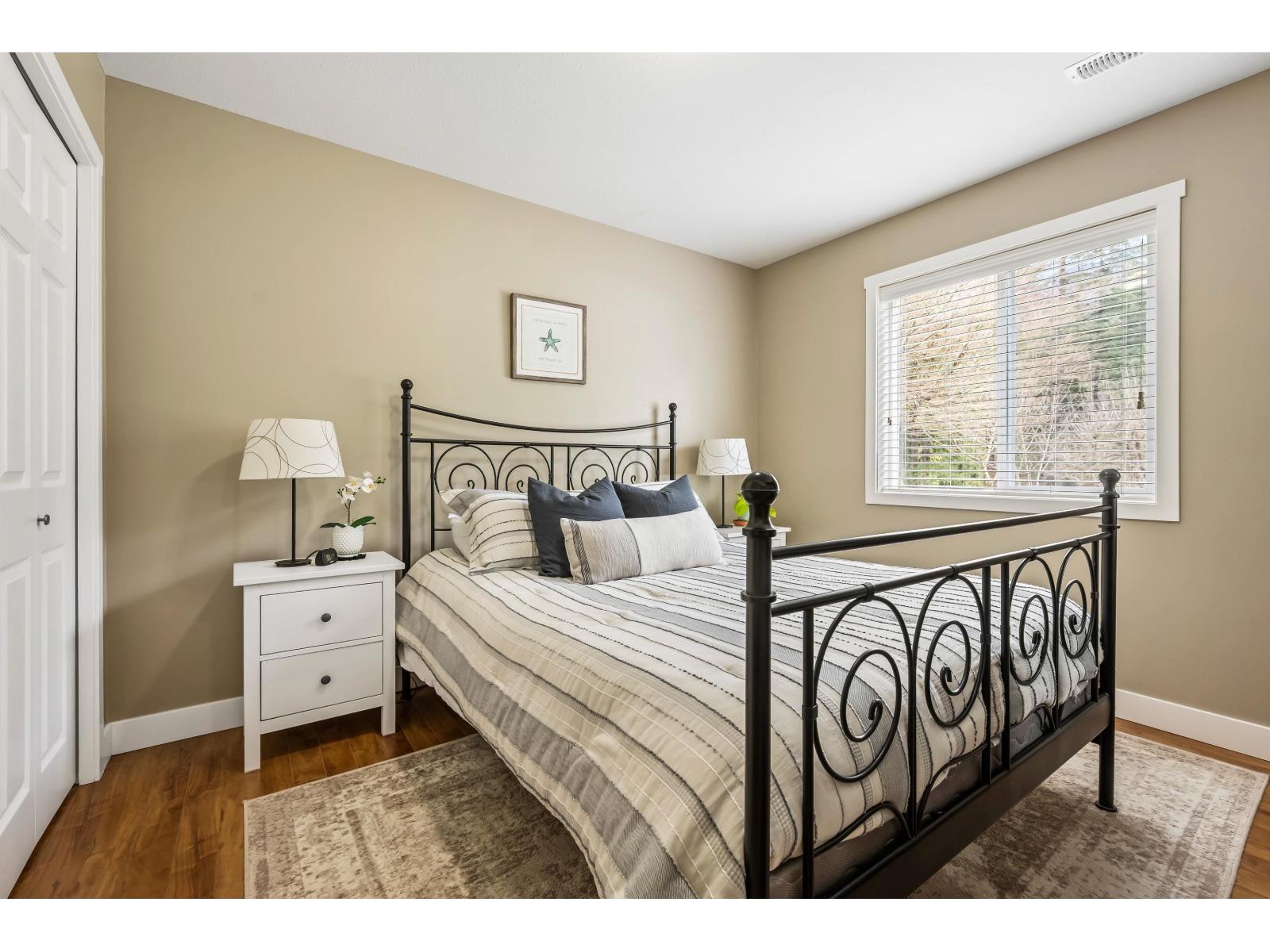 295 FORREST CRESCENT, Hope, Hope