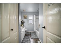 8459 Doerksen Drive, Mission, BC V2V7C4 Photo 24
