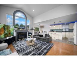 8459 Doerksen Drive, Mission, BC V2V7C4 Photo 6