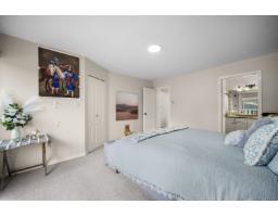 8459 Doerksen Drive, Mission, BC V2V7C4 Photo 13