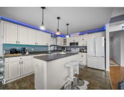 8459 Doerksen Drive, Mission, BC V2V7C4 Photo 8