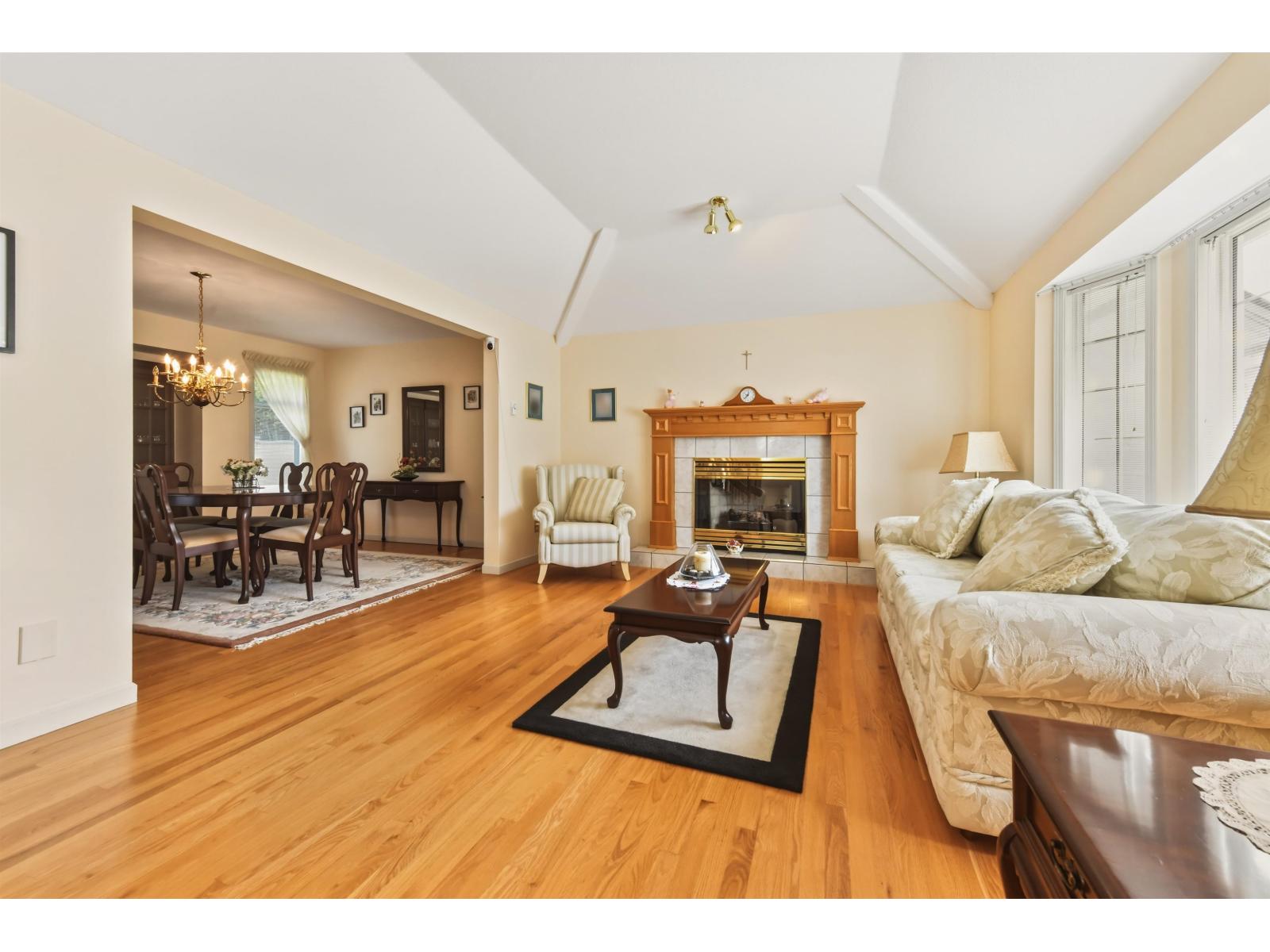 14877 24TH Avenue, Surrey, British Columbia, V4P1N9, Surrey, British Columbia — photo 4 of 5