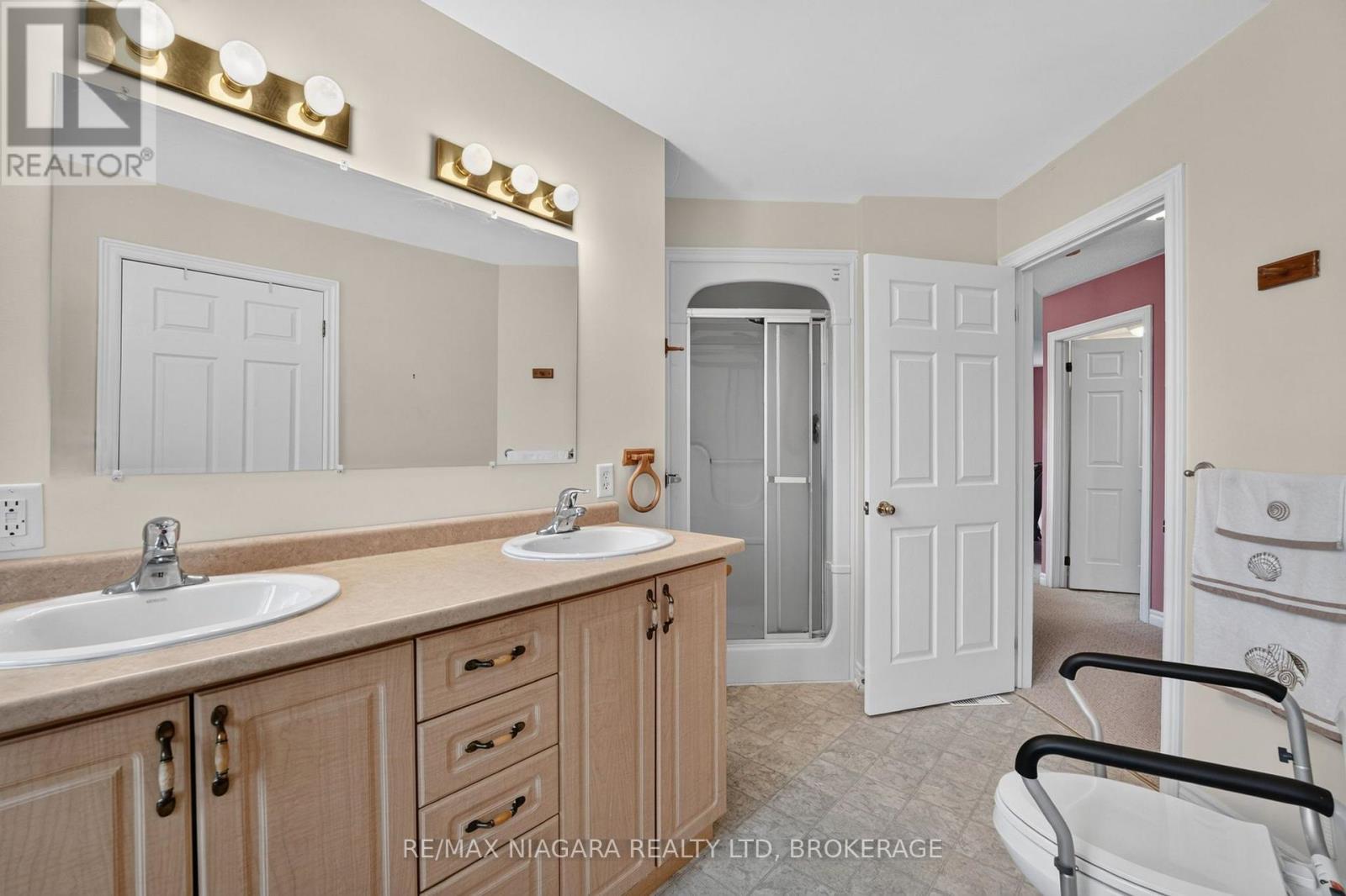 #516 3033 TOWNLINE ROAD - Image 25