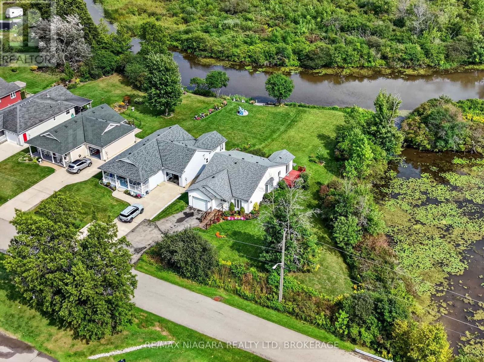 #516 3033 Townline Road, Fort Erie (Black Creek), Ontario, L0S1S1, Fort Erie (Black Creek), Ontario — photo 3 of 5