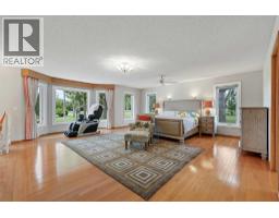 5pc Bathroom - 242125 8 Street E, Rural Foothills County, AB T1S3L2 Photo 14