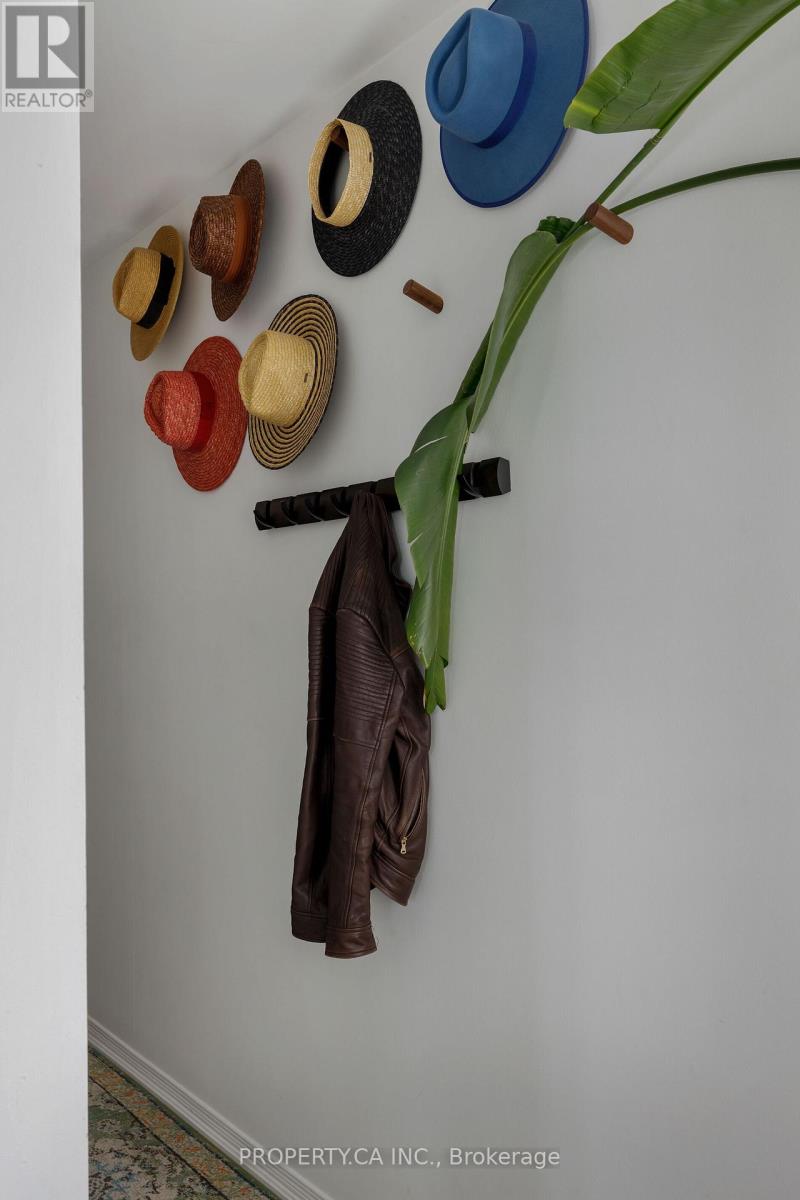#819 12 SUDBURY STREET - Image 20