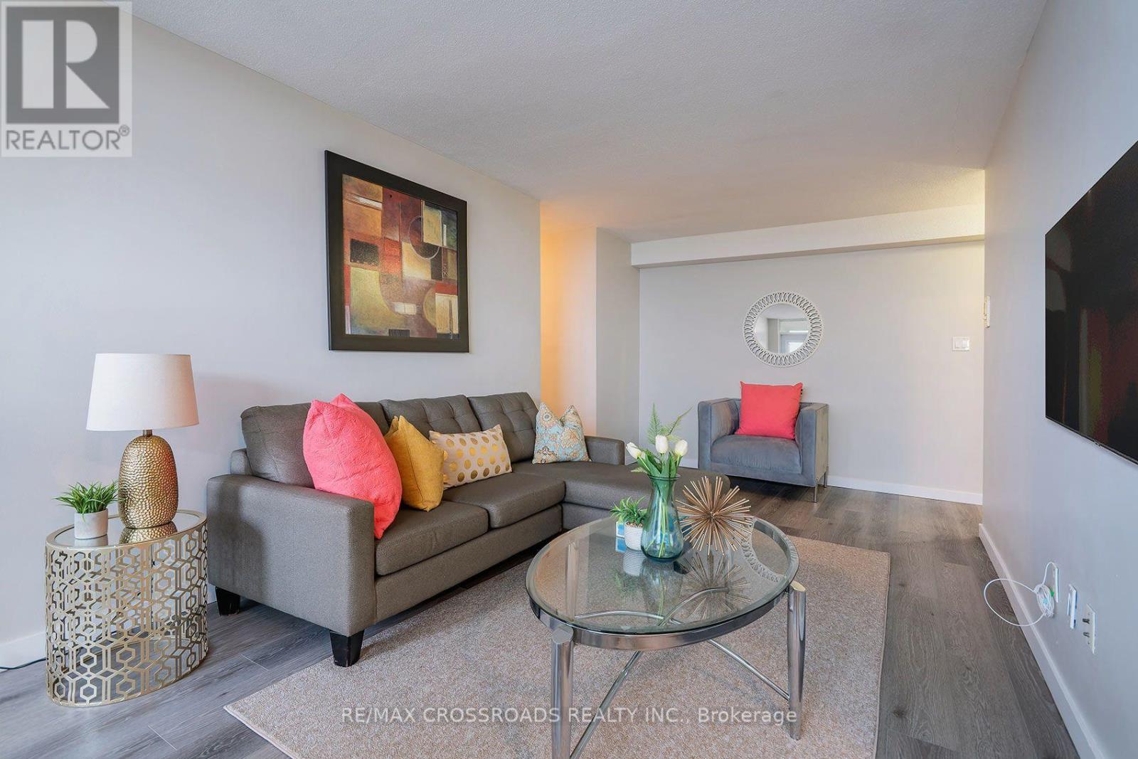 #906 1350 YORK MILLS ROAD - 11