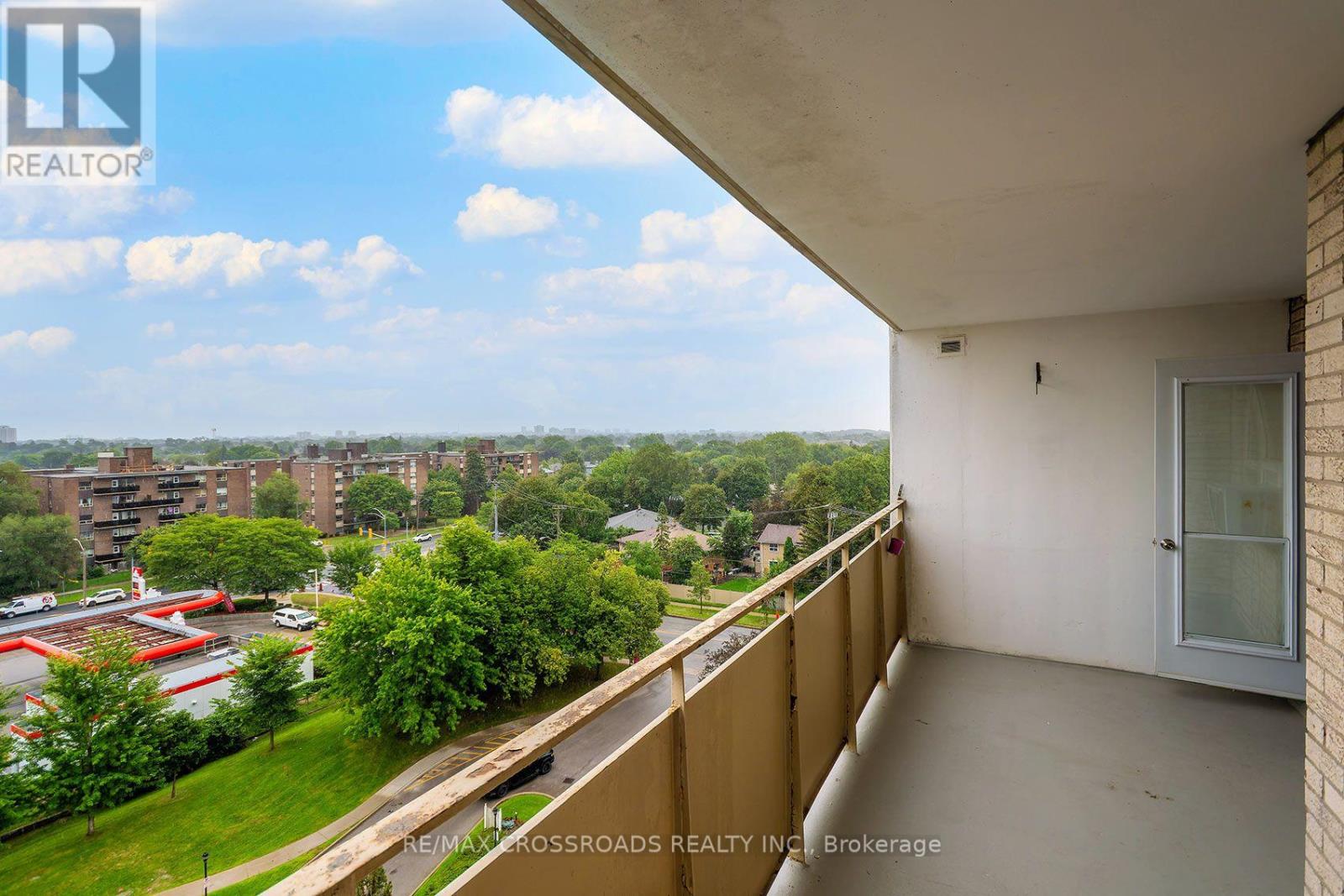 #906 1350 YORK MILLS ROAD - 13