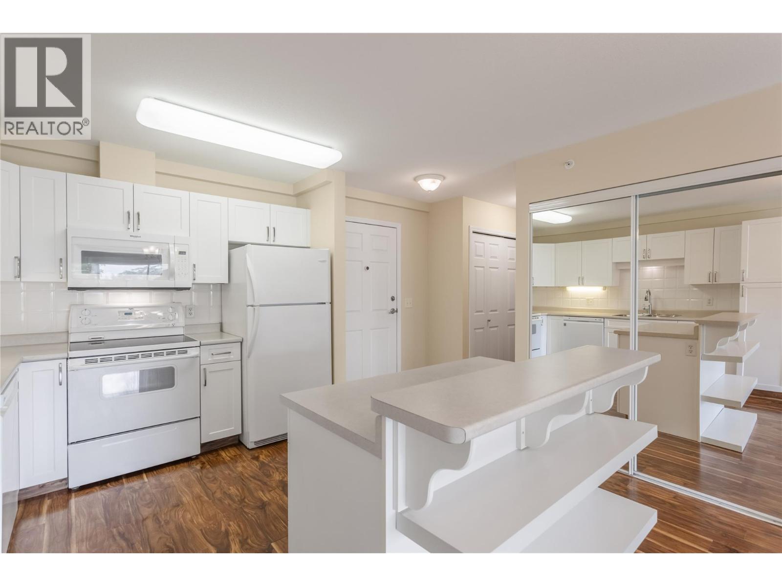 250 Dougall Road N Unit# 405 photo 5
