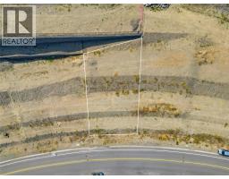 2045 Hugh Allan Drive, Kamloops, BC  Photo 16