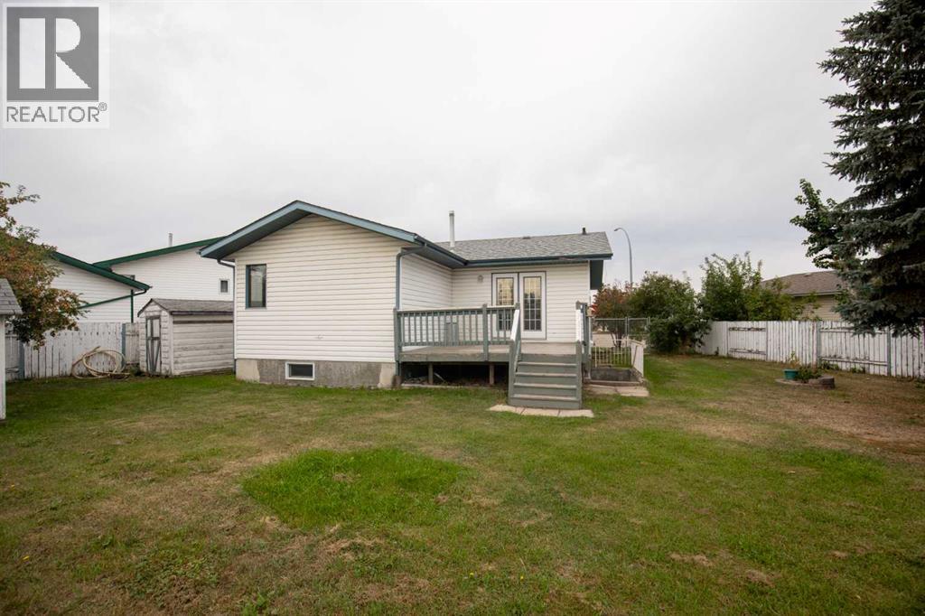 Listing photo – 65 Sunrise Close, Blackfalds