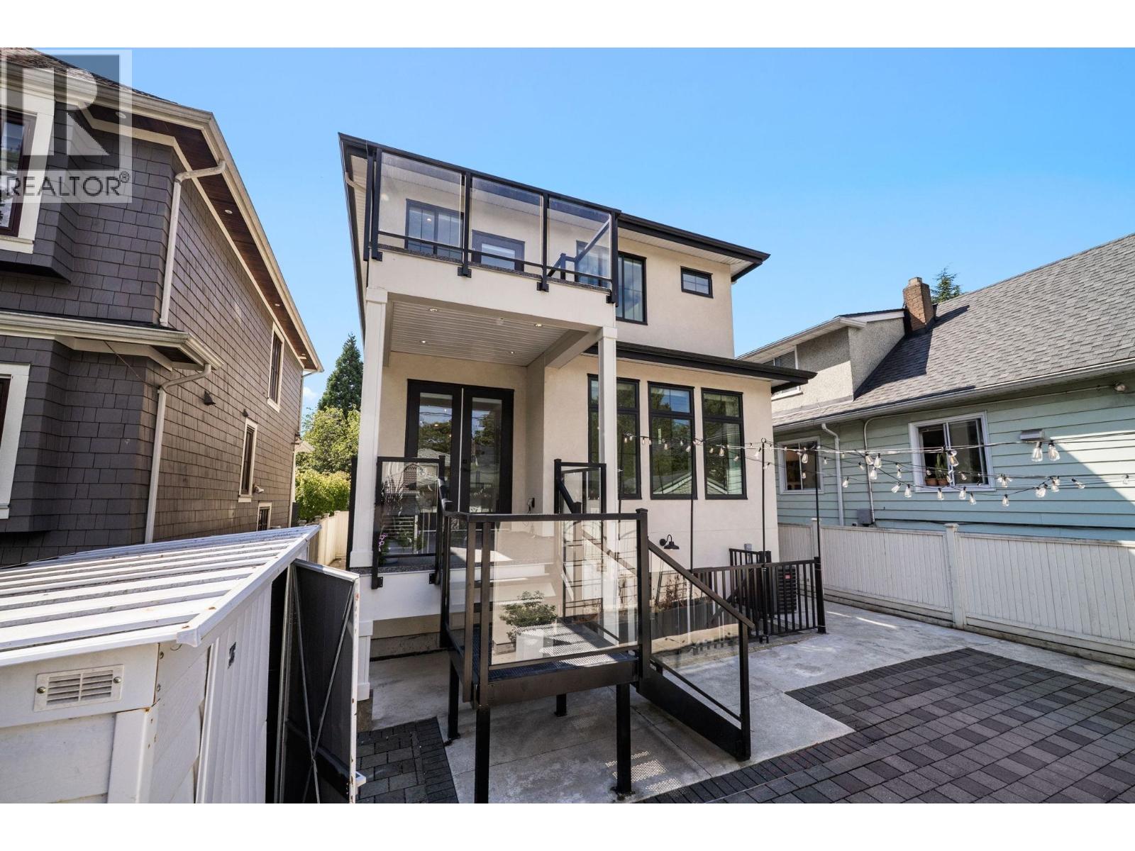 3123 W 16TH AVENUE, Vancouver