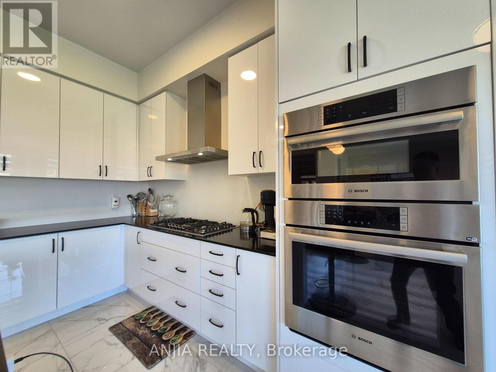 50 MEADOW VISTA CRESCENT - Image 18