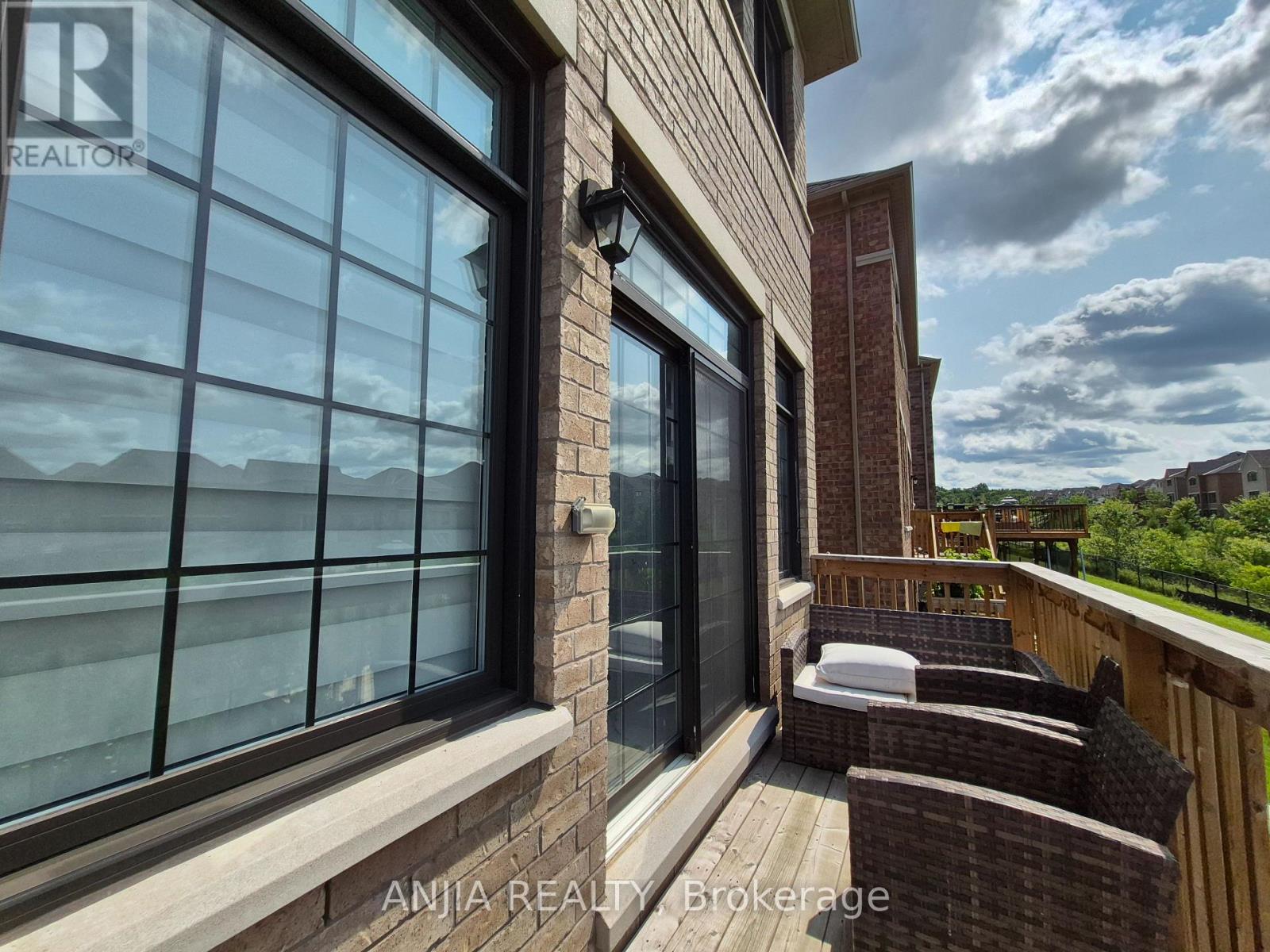 50 MEADOW VISTA CRESCENT - 23