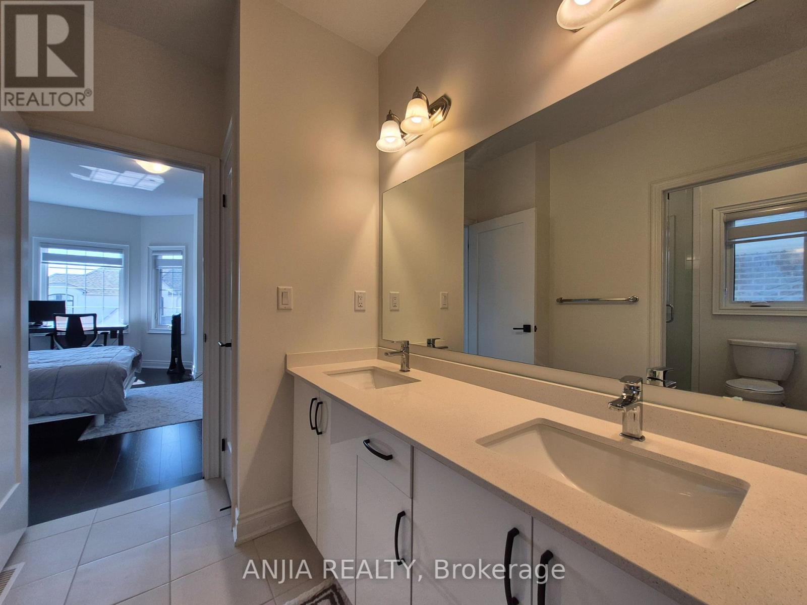 50 MEADOW VISTA CRESCENT - 40